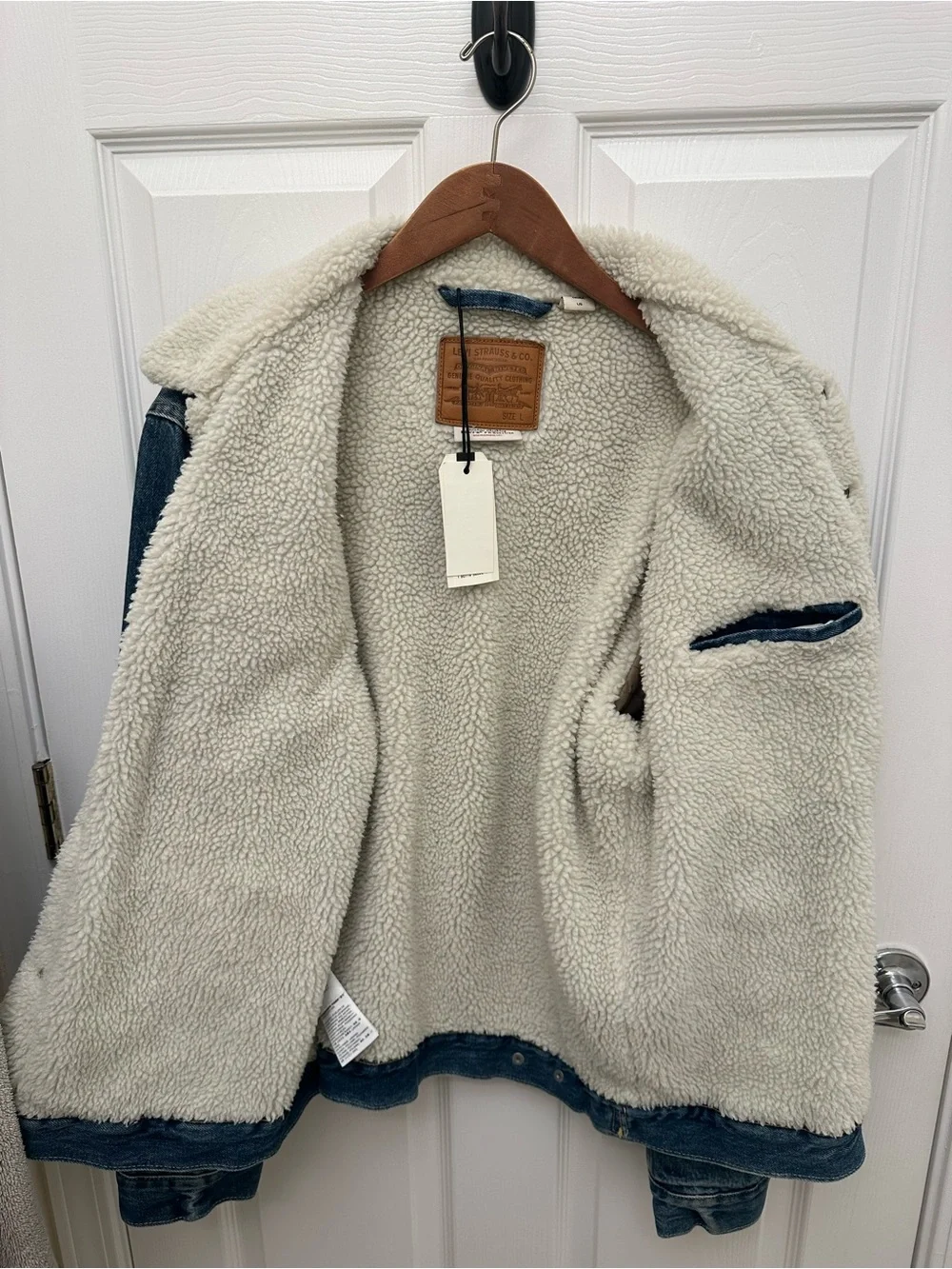 NEW Levi's Men's Sherpa Trucker Jacket Jean Size Large 16365-0040 NWT 2018